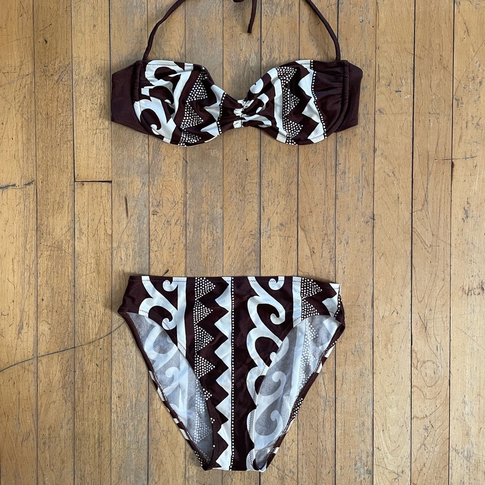 Vintage Gottex swim suit bikini. Brown and cream wave pattern